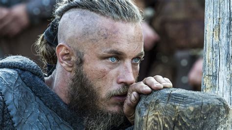 La Rivolta di Ragnar Lothbrok: Un Guerriero Vichingo alla Conquista del Deccan